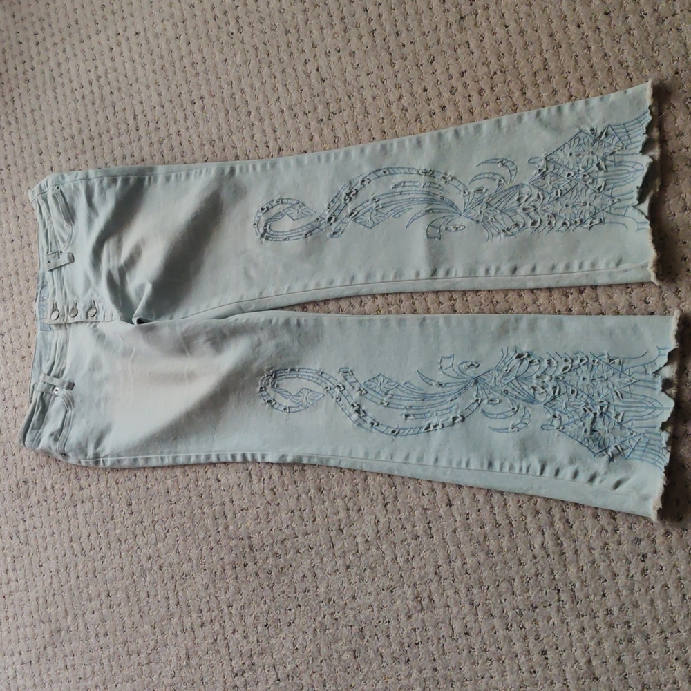 Junior size 13 Let me b. Bongo jeans